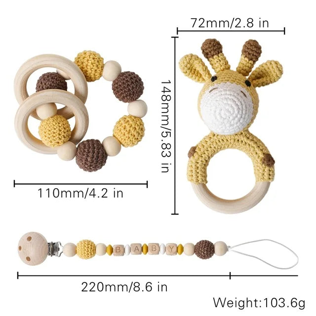 Ensemble hochets en bois et crochet