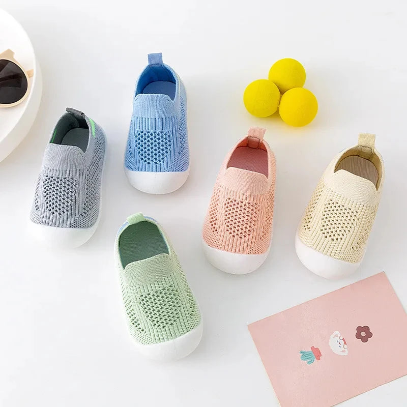 chaussures pour bébé ultra-confortables, respirantes et faciles à enfiler