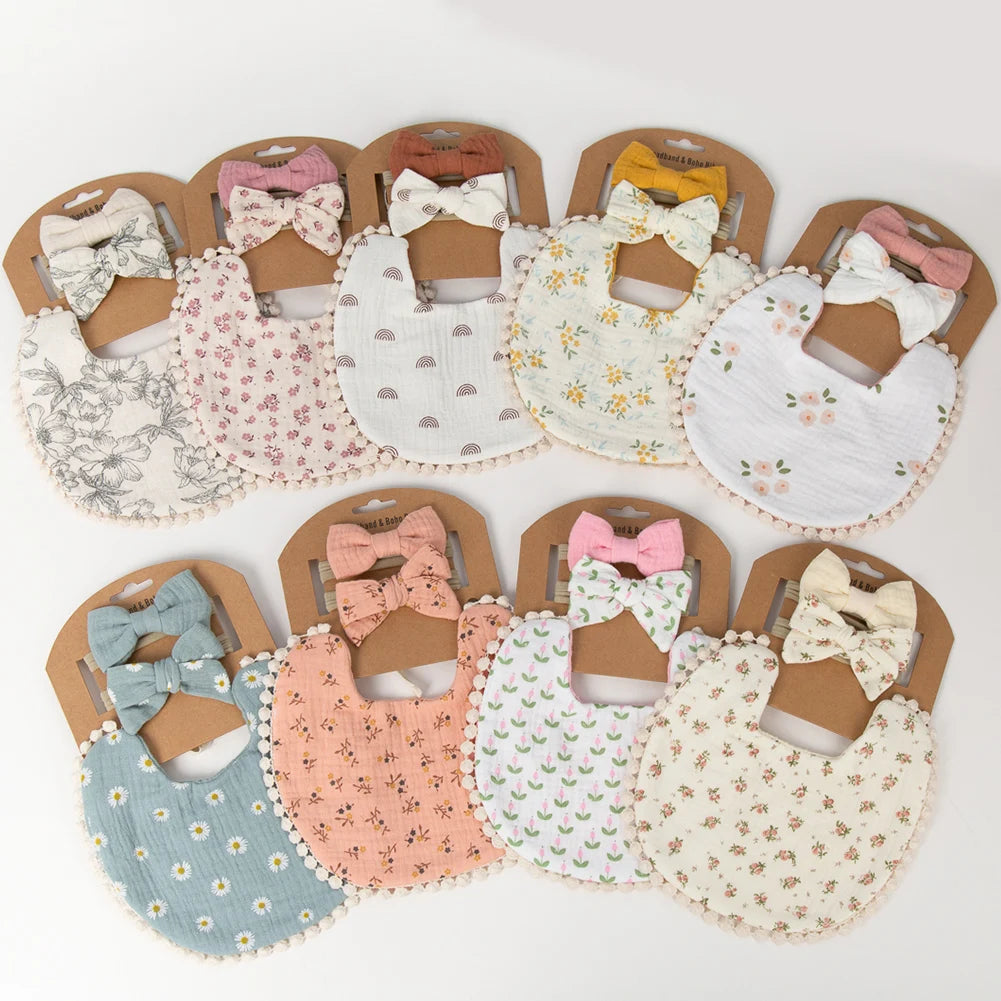 Ensemble 3 pièces Bavoirs Fleur pour Bébé et Bandeaux